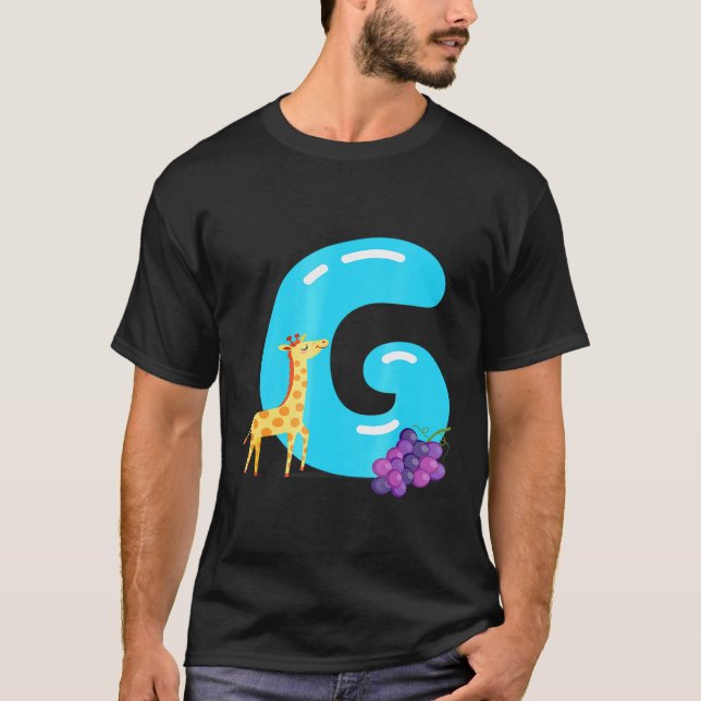 Camiseta Letra G Giraffe Grape Letters (Frente)