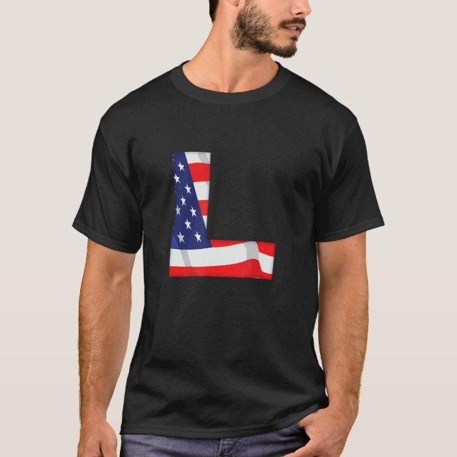 Camiseta Letra L Maiúscula Alfabet Eua American Flag Monsen (Frente)