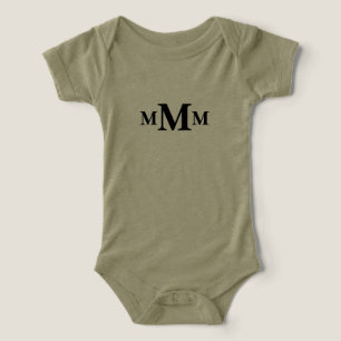 Camiseta Letra personalizada "M" Monograma Modelo