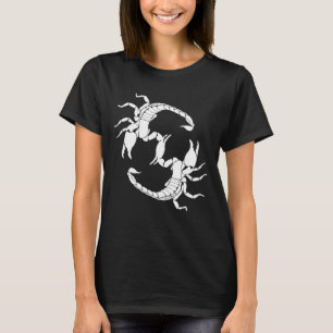 Camiseta Letra Preta e Branca S - Dois Escorpiões