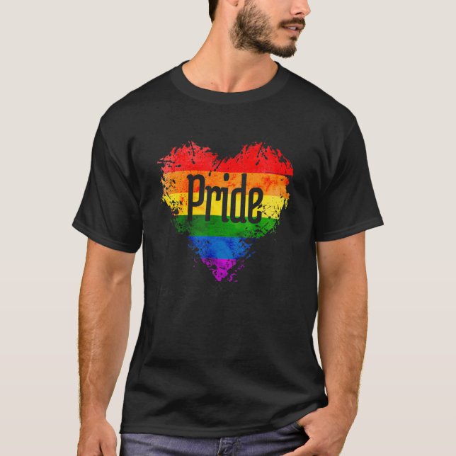 Camiseta Letra Pride Coração Arco-Íris Distante Sinalizador (Frente)