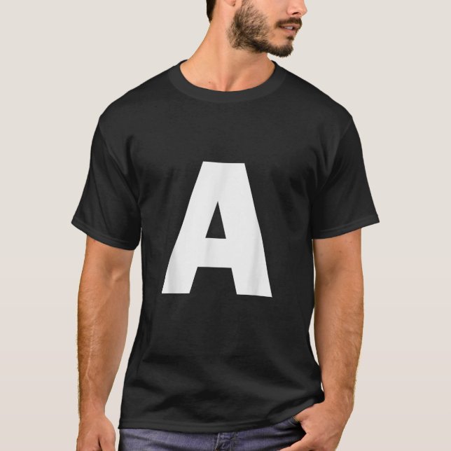 Camiseta Letter A Capital Alphabet Monogram Initial  (Frente)