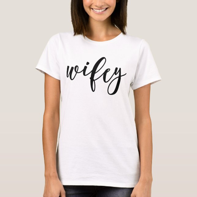 Camiseta Lettered Wifey (Frente)