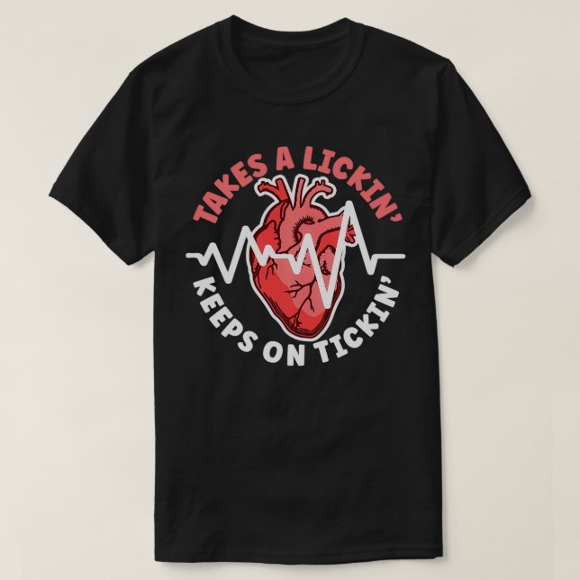 Camiseta Leva um Lickin continua a atacar o Surviv com ataq (Frente do Design)