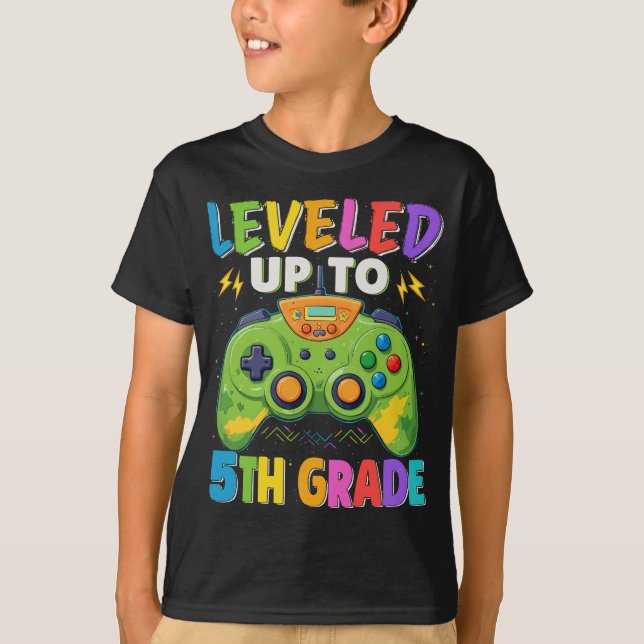 Camiseta Levado Até O Jogador Da 5 De Volta À Escola (Frente)
