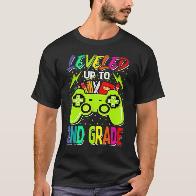Camiseta Levado Até O Jogador De Nível segundo De Volta À E (Frente)