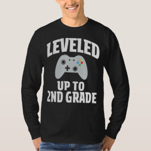 Camiseta Levado Até O Jogador De Nível segundo De Volta À E