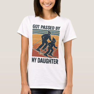 Camiseta Levado Por Minha Filha Engraçado Esquiando Retro I