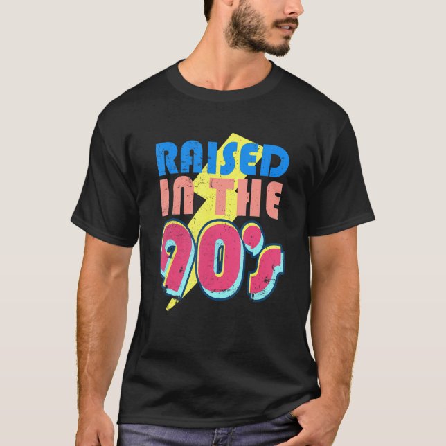 Camiseta Levantado na década de 90, na sigla Vaporwave dos  (Frente)