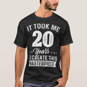Camiseta Levei 20 Anos de 20 de Obras-Domésticas Aniversári