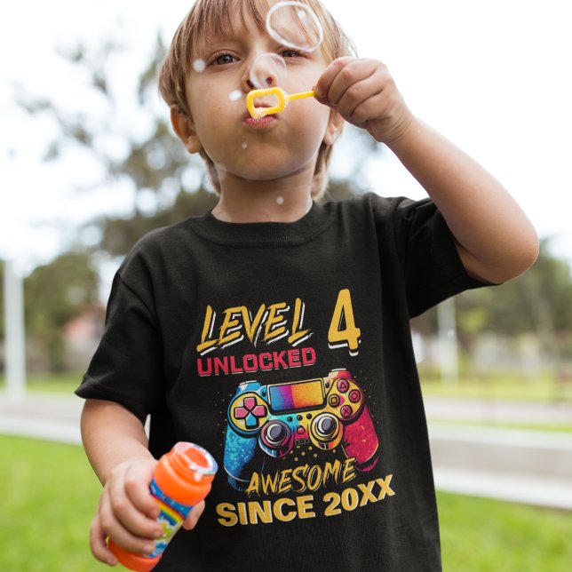 Camiseta Level 4 Unlocked - Funny Birthday 4 Kids (Criador carregado)