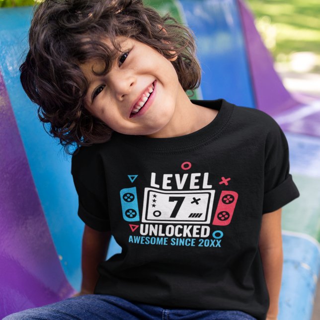Camiseta LEVEL 7 UNLOCKED Gamer Birthday – Custom Year (Criador carregado)