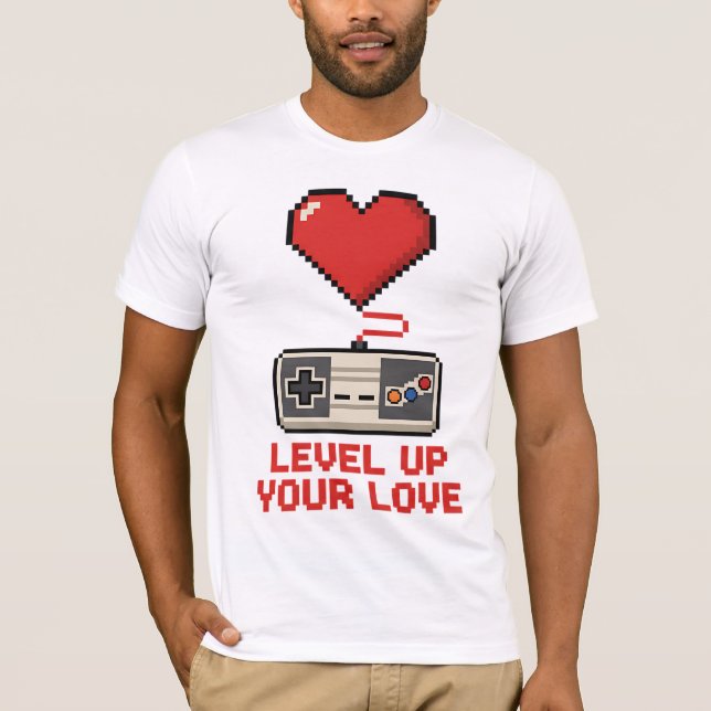 Camiseta Level Up Your Love, Retro Pixel Gaming Design (Frente)