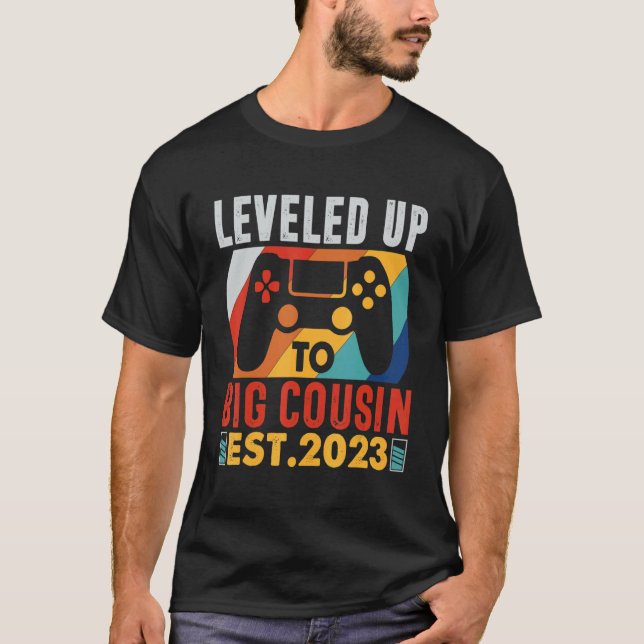 Camiseta Leveled Up To Big Cousin 2023 Gaming Pregnancy Ann (Frente)