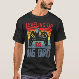 Camiseta Leveling Up To Big Bro Promoted To Big Brother Gam