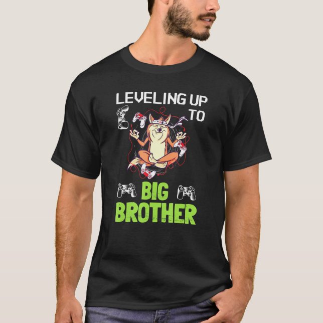 Camiseta Leveling Up To Big Brother Gamer Shiba Inu Dog Vid (Frente)