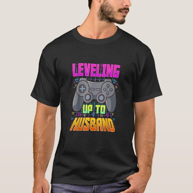 Camiseta Leveling Up To Husban Husband Video Gamer Gaming_1 (Frente)