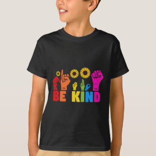 Camiseta LGBT Rainbow Pride Mont ASL Be Kind Hand Sinal L