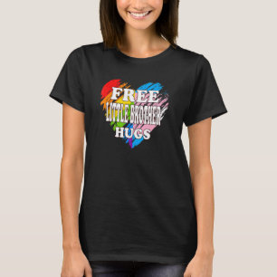 Camiseta Lgbtq Free Little Brother Hugs Orgulho gay Lgbt Al