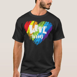 Camiseta Lgbtq Love Wins Orgulho gay Lgbt Ally Heart Rainbo