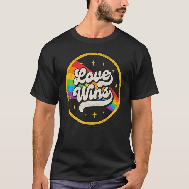 Camiseta Lgbtq Love Wins Orgulho gay Lgbt Ally Rainbow Flag (Frente)