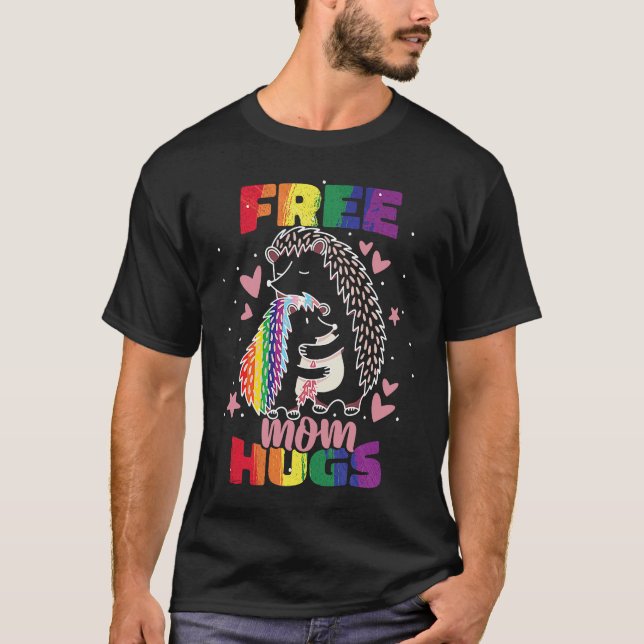Camiseta LGBTQ Mom Pride Month Free Mom Hugs (Frente)