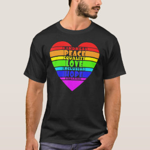 Camiseta Lgbtq Pride Heart Cite Neles O Gráfico Do Arco-Íri