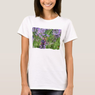Camiseta Libélula no jardim da lavanda