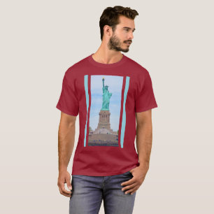 Camiseta Liberdade Iluminando o Mundo Poema de Lázaro