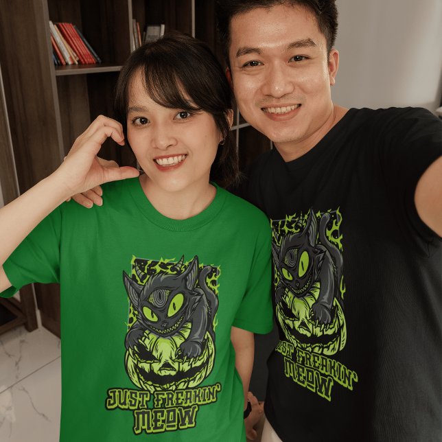 Camiseta Liberte a Escuridão com o Mau Cat Halloween (Criador carregado)