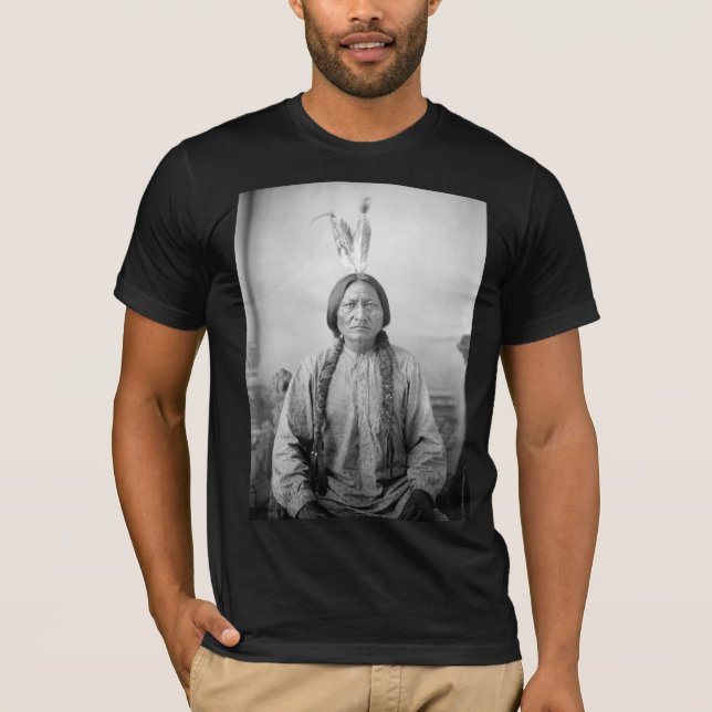 Camiseta Líder da Lakota Sentando o Bull Índio Nativo Ameri (Frente)