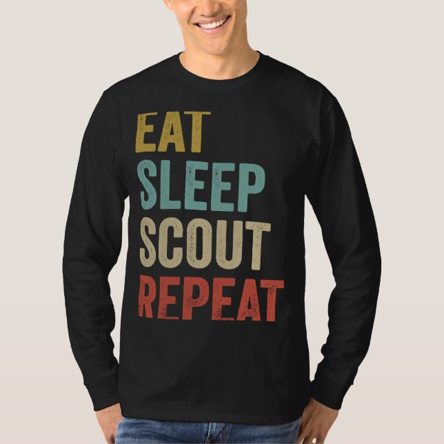 Camiseta Líder de Escotismo Retro Comer Dormir Escoteiro (Frente)
