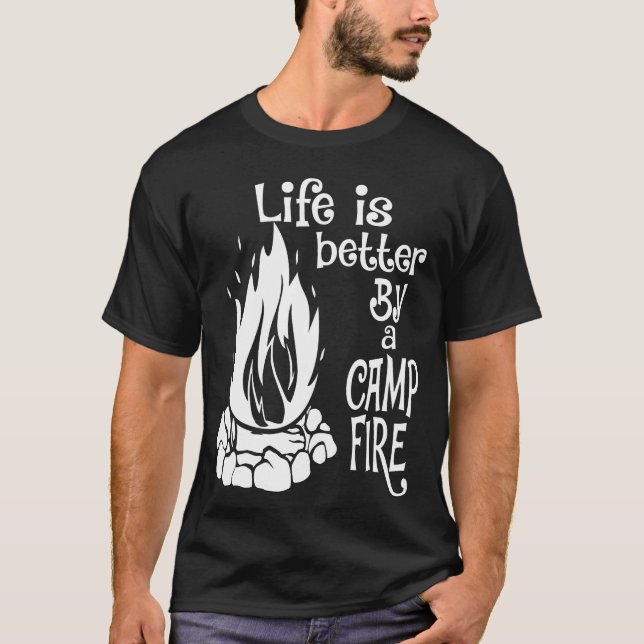 Camiseta Life Is Better By A Camp Fire boy (Frente)