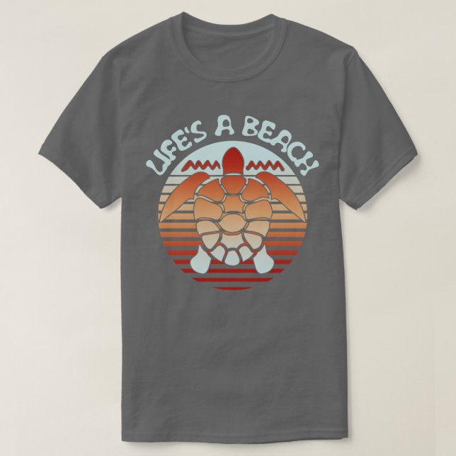 Camiseta Lifes A Beach Retro Sea Turtle (Frente do Design)