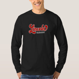 Camiseta Lincoln Nebraska Rótulo Atlético Vintage Vermelho