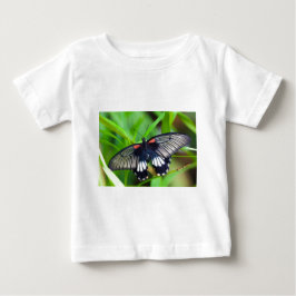 Camiseta Linda borboleta negra, branca e vermelha