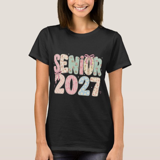 Camiseta Linda Coquete Floral Patchwork Senior 2027 (Frente)