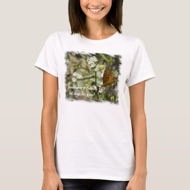 Camiseta Linda, mas com a borda branca (Frente)