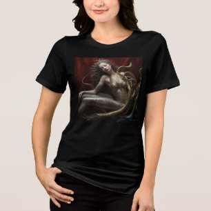 Camiseta Linda Senhora do Mar Sereia por Juan Cabana T-Shir