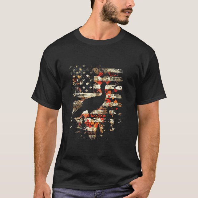 Camiseta Linda Turquia Selvagem Caçando Bandeira Camo Ameri (Frente)