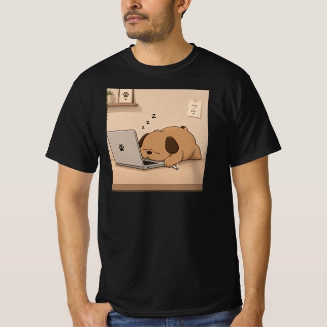 Camiseta Lindo Cachorro Marrom Sonolento Dormindo no Laptop (Frente)
