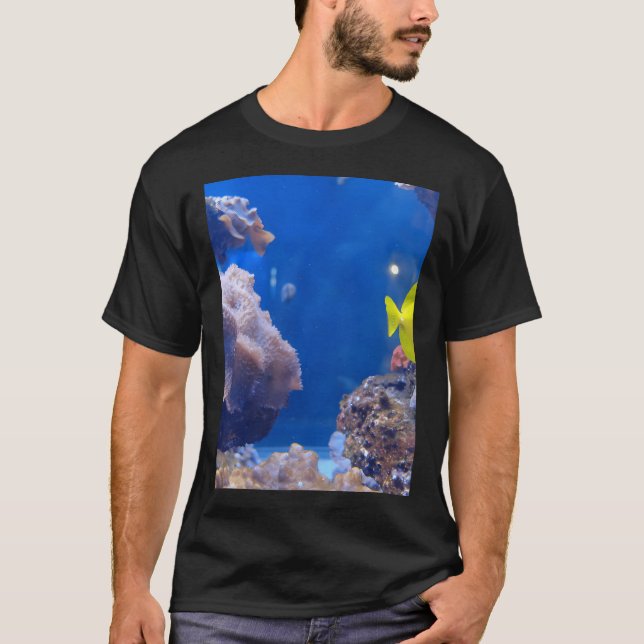 Camiseta Lindo peixe amarelo. (Frente)