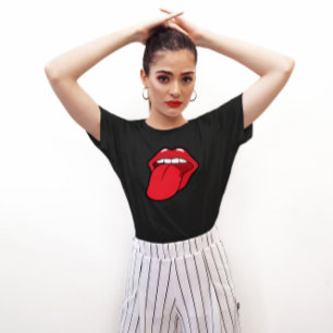 CAMISETA LÍNGUA LÁBIOS SASSY QUE ESTÁ SUSPENSA