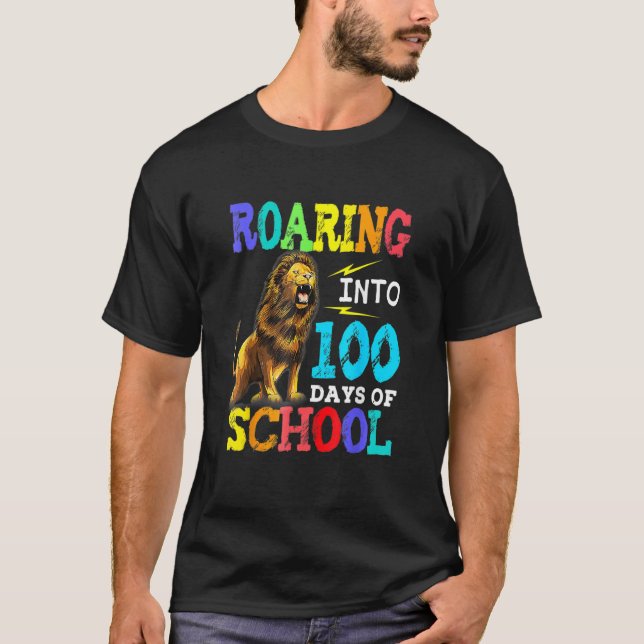 Camiseta Lion Aninhando Em 100 Dias De Escola Feliz 100º D (Frente)