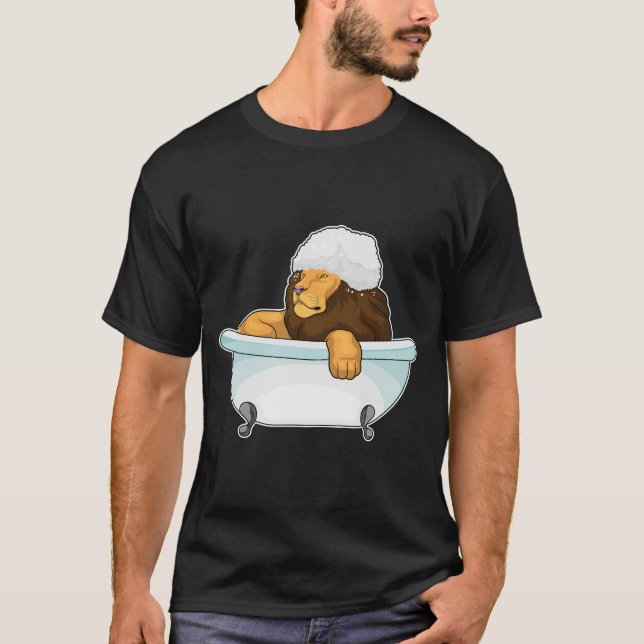 Camiseta Lion Bathe Bathtub (Frente)