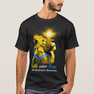 Camiseta Lion Cristão Cruza a Fé sobre a Síndrome do Medo