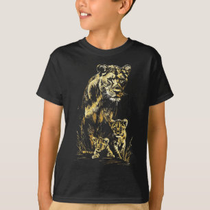 Camiseta Lioness Cubs Hunting Team Lion Wildlife Sketch
