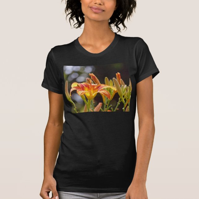 Camiseta Lírios ao Sol (Frente)