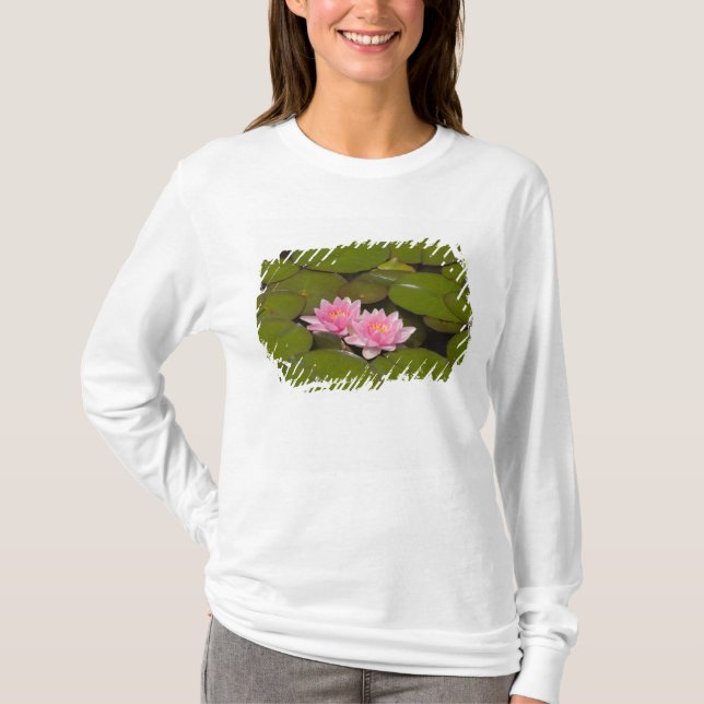 Camiseta Lírios de água para flores (Frente)