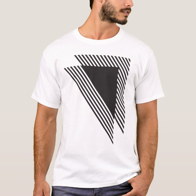 Camiseta Listras Geométricas Diagonais em Preto (Frente)